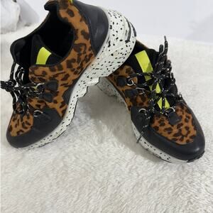 Madden Girl  Akima Leopard Print Sneakers 7.5M Womens Chunky Heel